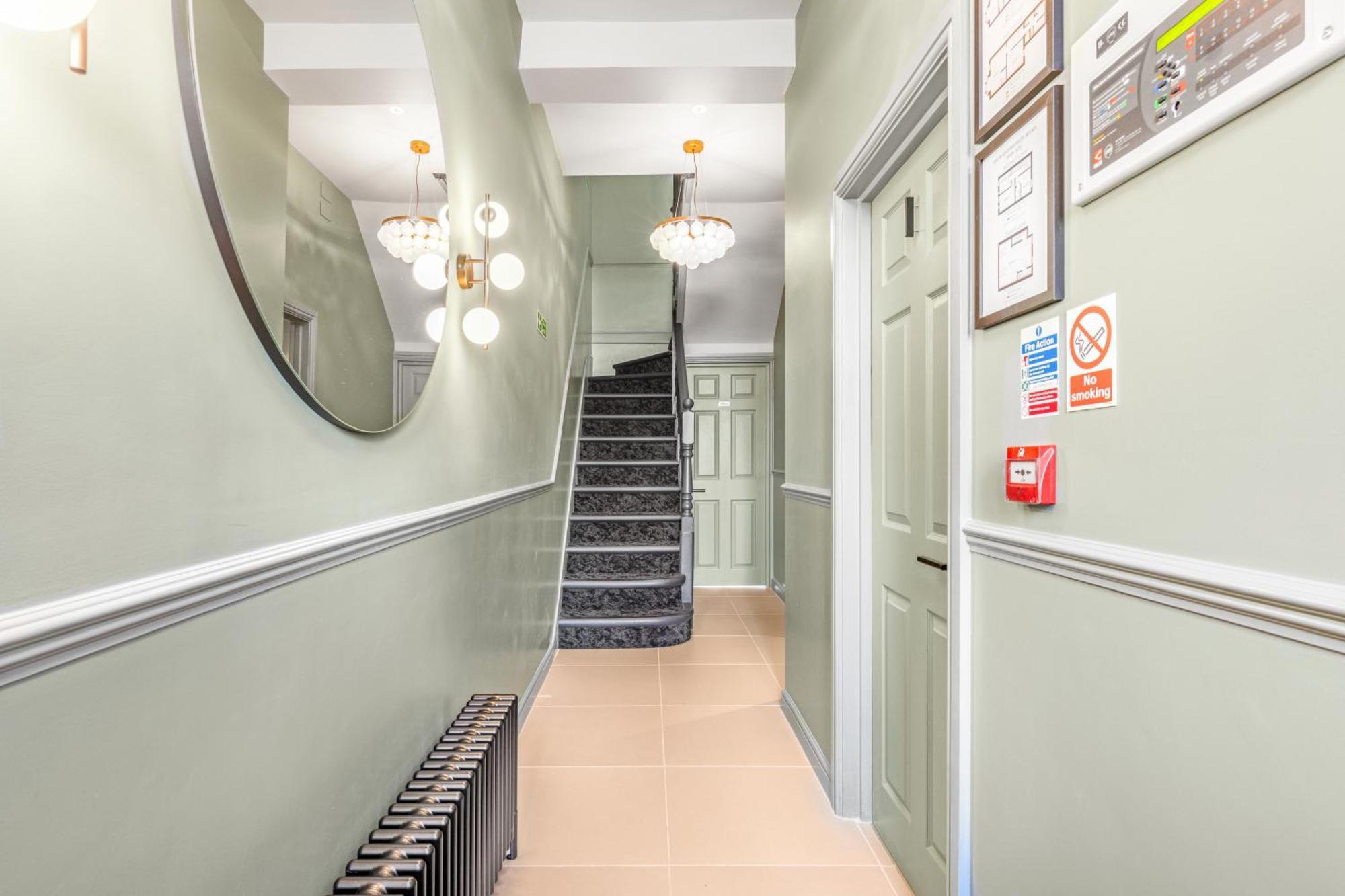 Pensión Clapham 4*